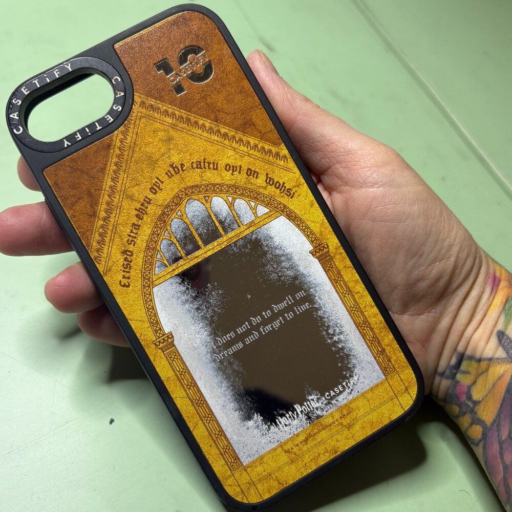 Casetify Harry Potter Mirror of Erised IPhone SE case
